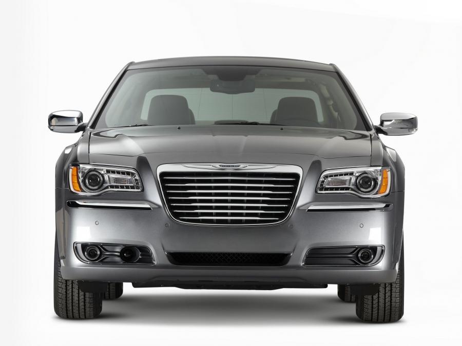  Chrysler 300C 2011 года  (фото 79 из 83)